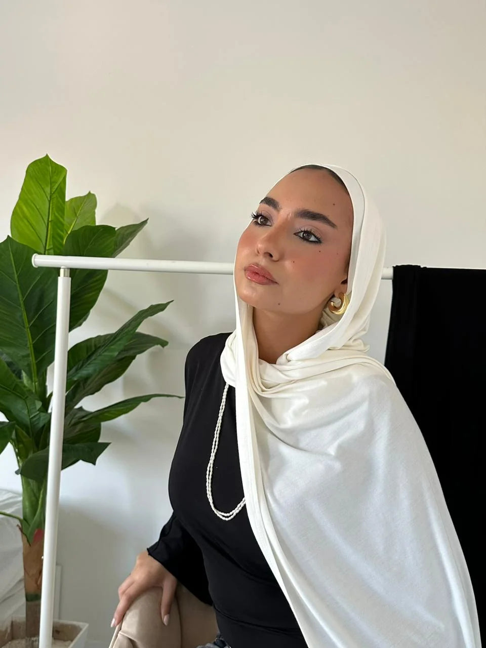 Off White Jersey Set ( scarf + inner cap )