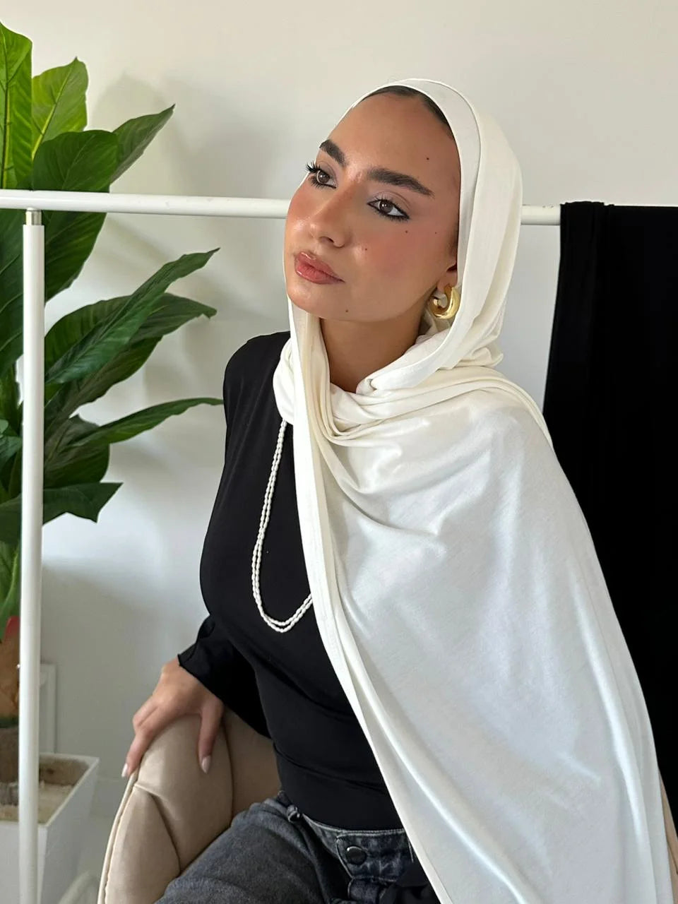 Off White Jersey Set ( scarf + inner cap )